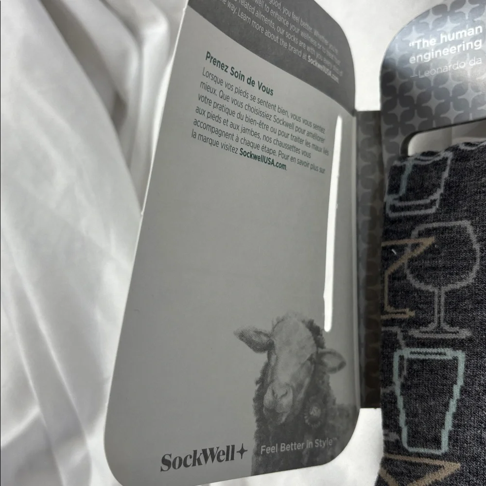 Sockwell soft top Happy Hour ultra light cushion merino wool bamboo Ray socks